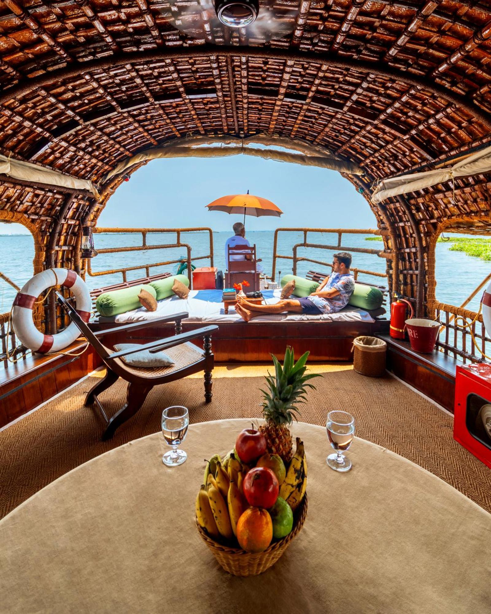 Hotel Spice Coast Cruises - Houseboat, A Cgh Earth Experience Alappuzha Esterno foto