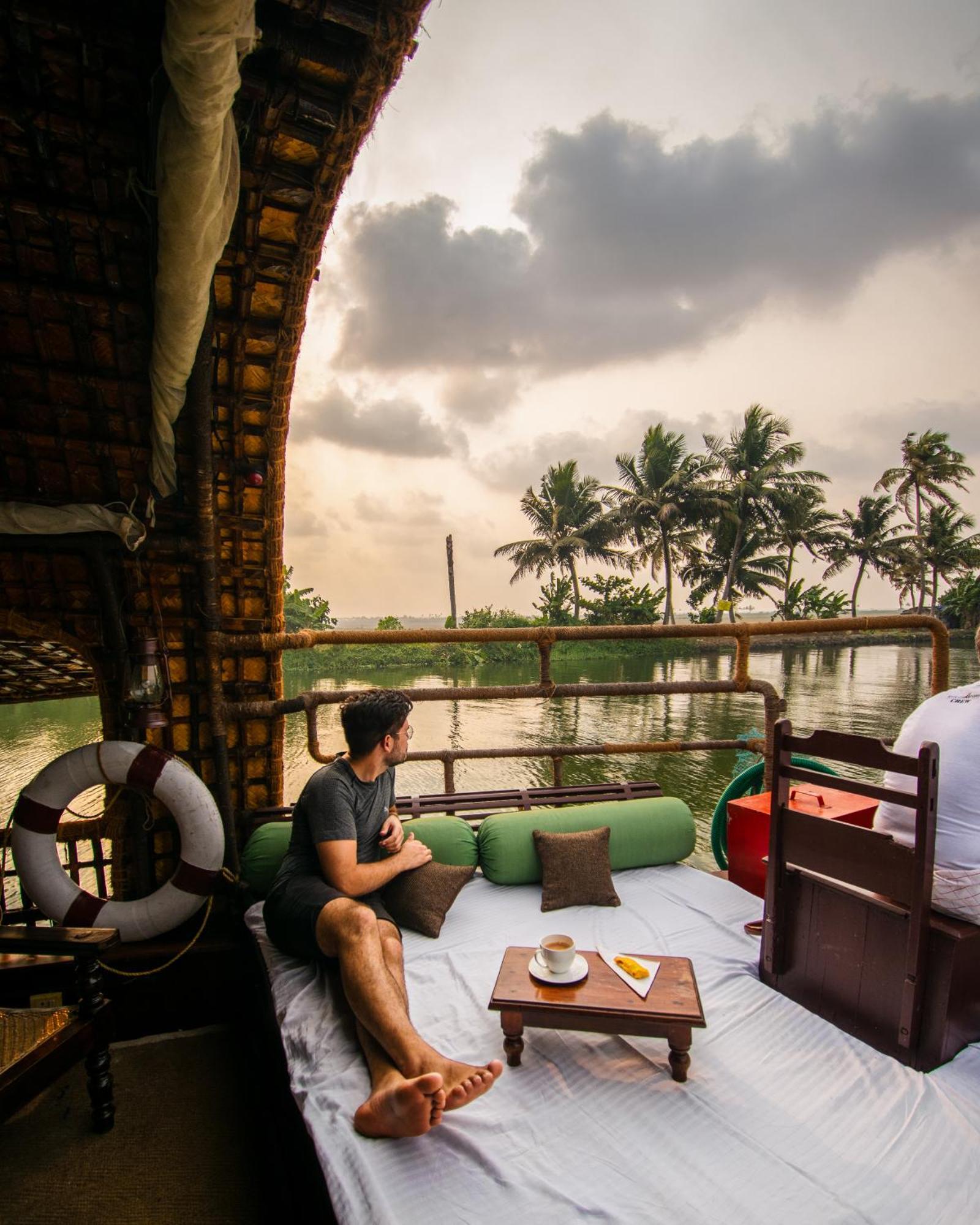 Hotel Spice Coast Cruises - Houseboat, A Cgh Earth Experience Alappuzha Esterno foto