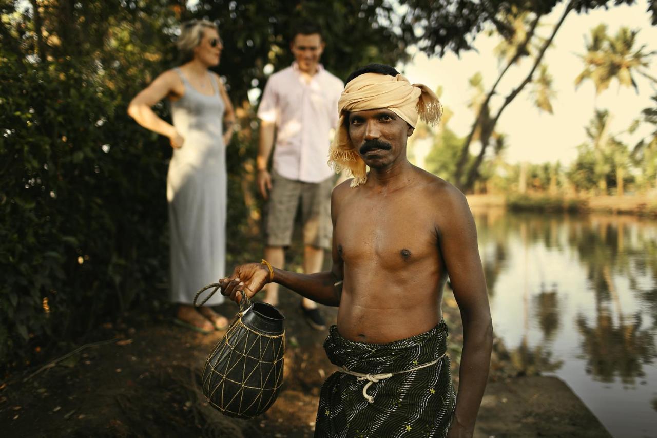 Hotel Spice Coast Cruises - Houseboat, A Cgh Earth Experience Alappuzha Esterno foto